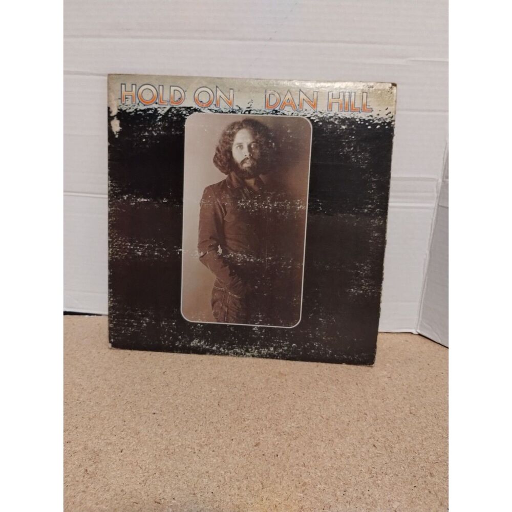 DAN HILL LP Hold On - 20th Century T-526 (1976)